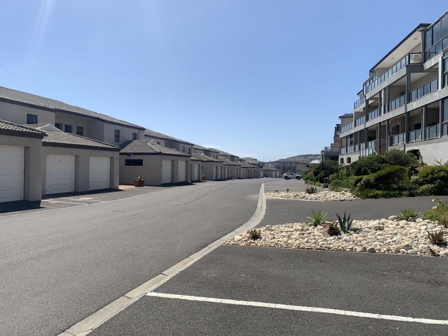 To Let 2 Bedroom Property for Rent in Bloubergstrand Western Cape